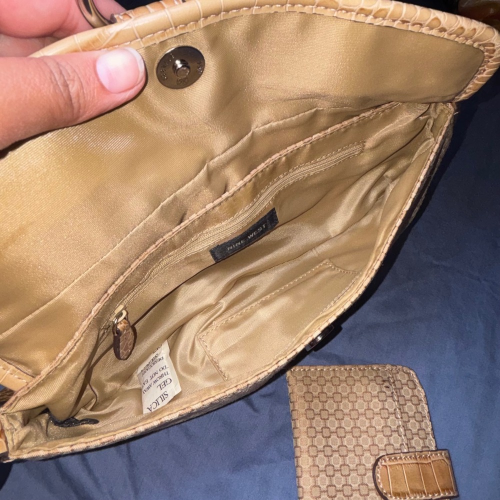 Vintage Y2K Nine West Baguette Shoulder Bag Tan Geo Canvas With Matching Wallet - Picture 4 of 8
